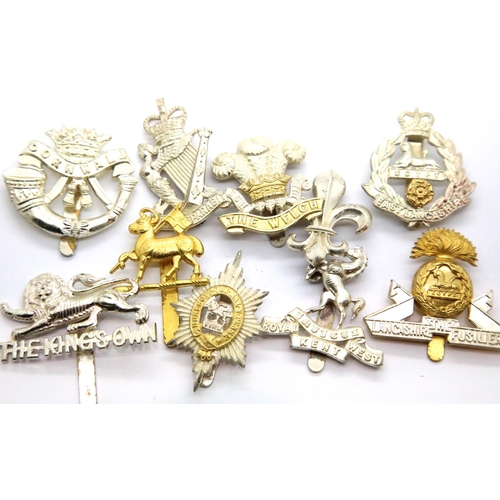 1235 - Ten British Officers Gilded Cap Badges. P&P Group 1 (£14+VAT for the first lot and £1+VAT for subseq... 