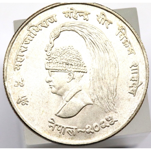 1157 - 1968 - Nepal - Food for all - Silver 10 Rupees. P&P Group 1 (£14+VAT for the first lot and £1+VAT fo... 