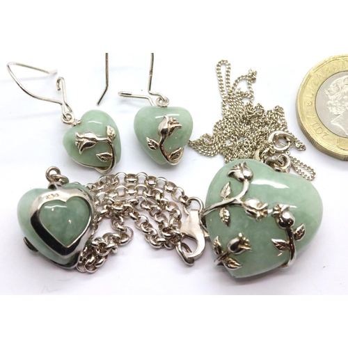 1112 - Silver and jade pendant necklace, bracelet and earrings set. P&P Group 1 (£14+VAT for the first lot ... 