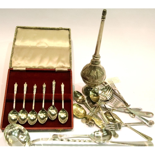 1343 - Quantity of silver plate and silver items including metal vermouth dropper, white metal wrythen twis... 