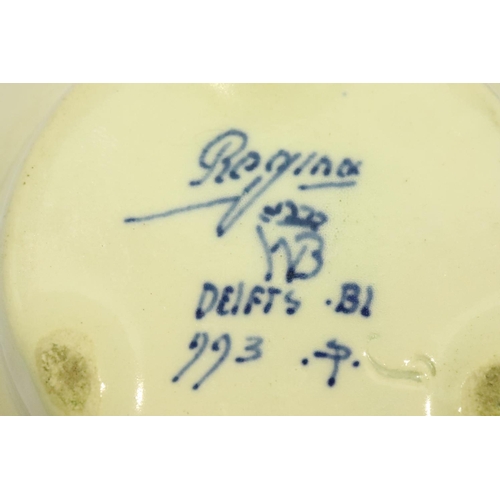 1369 - Two Belleek cats and three pieces of Dutch Delftware. P&P Group 3 (£25+VAT for the first lot and £5+... 