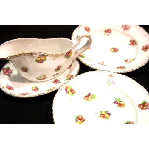 1451 - Victorian dolls dinner service of 12 pieces. P&P Group 3 (£25+VAT for the first lot and £5+VAT for s... 