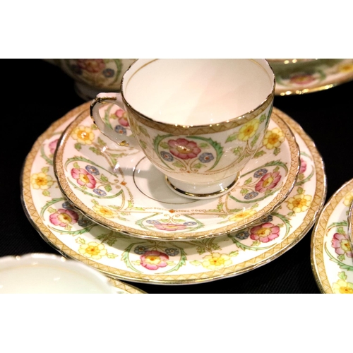 1450 - Sutherland China 21 piece tea set. Not available for in-house P&P