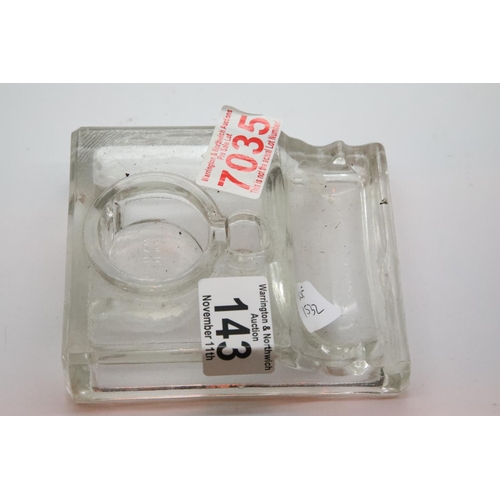 143 - Vintage glass desk inkwell. P&P Group 1 (£14+VAT for the first lot and £1+VAT for subsequent lots)