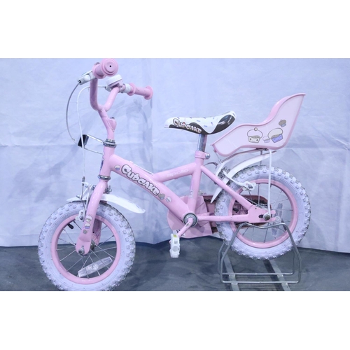 43 - Three girls bikes. Not available for in-house P&P