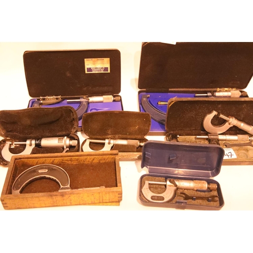 747 - Eight Moore and Wright micrometers of various sizes. Not available for in-house P&P