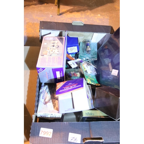 756 - Mixed lot of collectables including Lurpak egg holders, vintage tax discs and a Toshiba laptop (unch... 