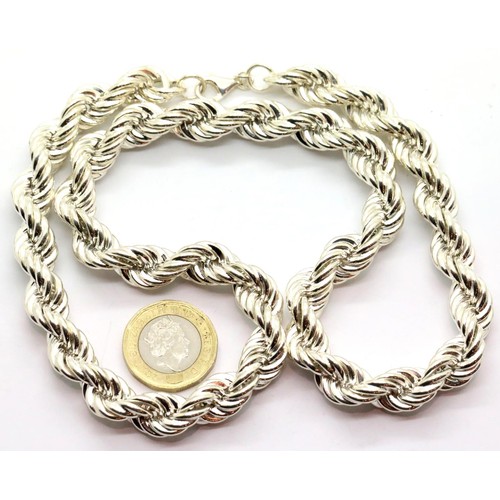 1090 - Silver heavy thick rope necklace, 8.7g. P&P Group 1 (£14+VAT for the first lot and £1+VAT for subseq... 