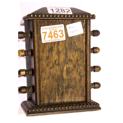 1282 - Oak cased 1940's perpetual calendar, H: 15 cm. P&P Group 2 (£18+VAT for the first lot and £3+VAT for... 