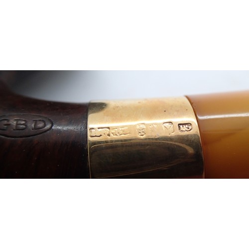 1286 - Leather cased briar pipe with 15ct gold band and amber stem. P&P Group 1 (£14+VAT for the first lot ... 