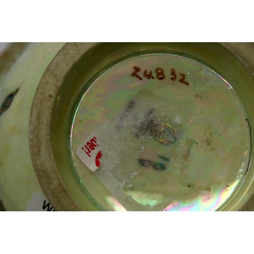 1302 - Small Wedgwood Lustre Butterfly bowl, D: 11 cm. P&P Group 2 (£18+VAT for the first lot and £3+VAT fo... 