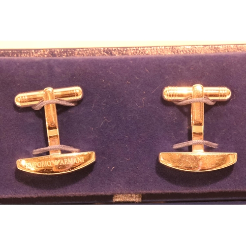 137 - Pair of silver Giorgio Armani cufflinks. P&P Group 1 (£14+VAT for the first lot and £1+VAT for subse... 
