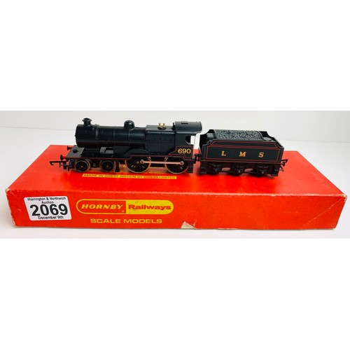 2069 - Hornby R450 LMS 4-4-0 Class 2P Fowler Loco - Boxed P&P Group 1 (£14+VAT for the first lot and £1+VAT... 