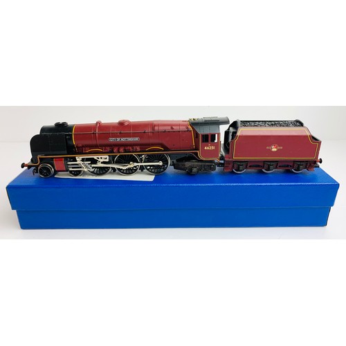 2072 - Hornby OO BR Crimson 'City of Nottingham' 46251 Loco - Supplied in Blue Leatherette Box P&P Group 1 ... 