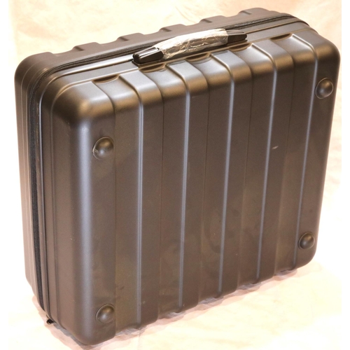 1057 - Hard case for a DJI Inspire 1, with fitted interior. P&P Group 3 (£25+VAT for the first lot and £5+V... 