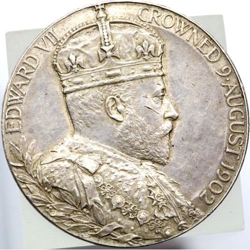 1206 - Sterling Silver Medallion of King Edward VII and Alexandria consort. P&P Group 1 (£14+VAT for the fi... 