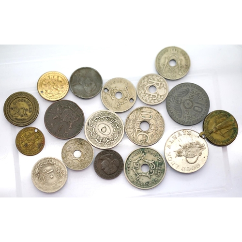 1239 - Various early world coins and tokens. P&P Group 1 (£14+VAT for the first lot and £1+VAT for subseque... 