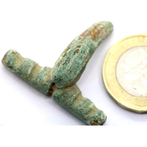 1254 - Roman Bronze Cloak Fibula/Clasp. P&P Group 1 (£14+VAT for the first lot and £1+VAT for subsequent lo... 