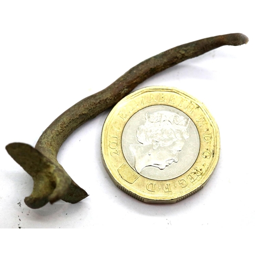 1255 - Roman Bronze Brooch - Zoomorphic - depiction of Elephant. P&P Group 1 (£14+VAT for the first lot and... 