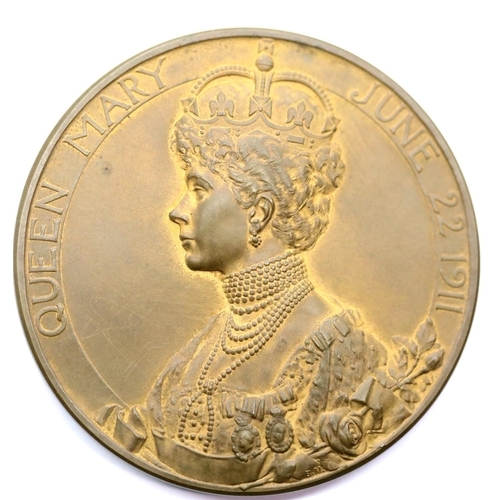 1230 - George V boxed bronze Coronation medal. P&P Group 1 (£14+VAT for the first lot and £1+VAT for subseq... 