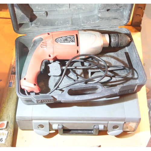 595 - Cased Power Devil 1050 electric drill and a 2200 Bosch heat gun. Not available for in-house P&P
Cond... 