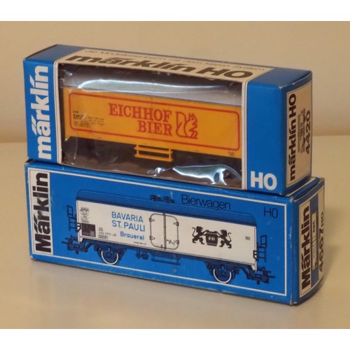 2301 - Marklin H0 3-rail pair of beer wagons, models 4420 and 4667. New. P&P Group 1 (£14+VAT for the first... 