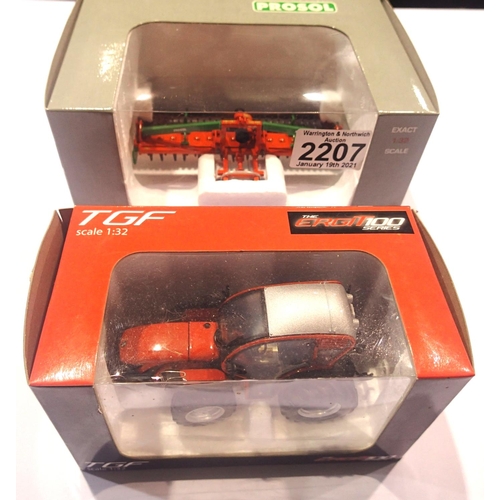 2207 - TGF 1:32 scale Antonio Carraro Tractor and Prosol P4-180 implement. P&P Group 1 (£14+VAT for the fir... 