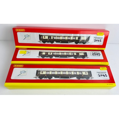 2045 - 3x Hornby OO Gauge Pullman Coaches R4143, R4145A, R4144 - All with Lights  Boxed P&P Group 1 (£14+VA... 