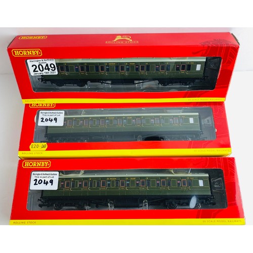 2049 - 3x Hornby OO Gauge SR Maunsell Coaches R4299E, R4298A, R4299E Boxed P&P Group 1 (£14+VAT for the fir... 