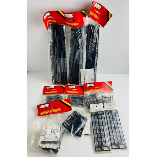 2076 - Lot of Hornby OO Gauge Inclined Piers P&P Group 1 (£14+VAT for the first lot and £1+VAT for subseque... 