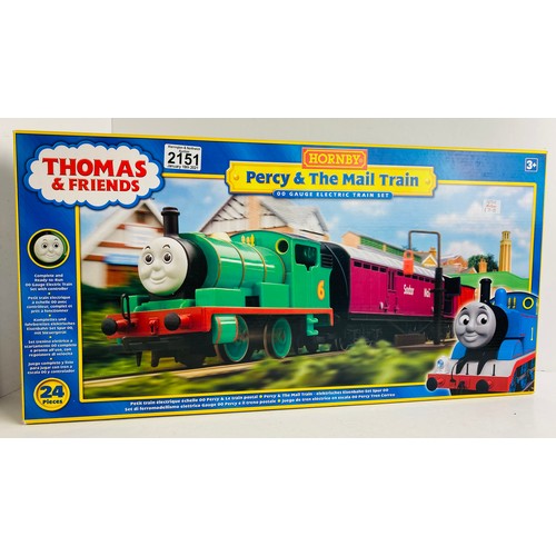 2151 - Hornby Thomas & Friends OO Gauge Percy & The Mail Train Set Boxed P&P Group 2 (£18+VAT for the first... 