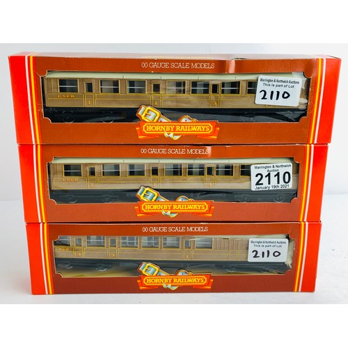 2110 - 3x Hornby OO Gauge LNER Teak Coaches Boxed P&P Group 1 (£14+VAT for the first lot and £1+VAT for sub... 