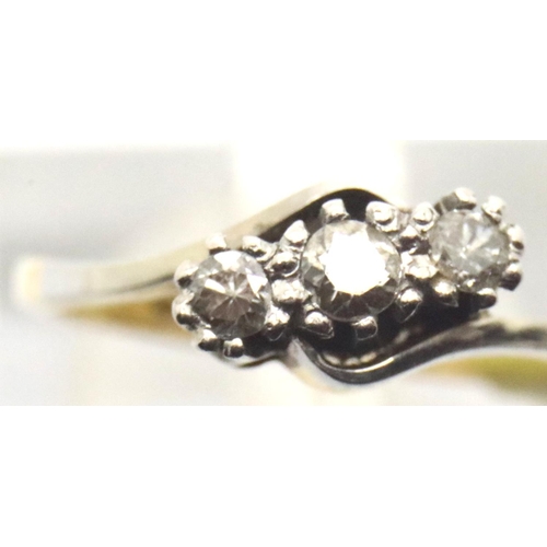 1011 - Ladies vintage 18ct gold and platinum fancy three stone diamond ring, size K, 2.5g. P&P Group 1 (£14... 