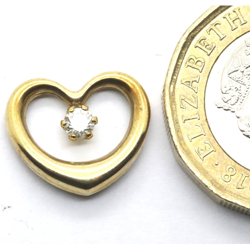 1067 - 9ct gold heart pendant set with a single white stone, 0.5g, L: 14 mm. P&P Group 1 (£14+VAT for the f... 