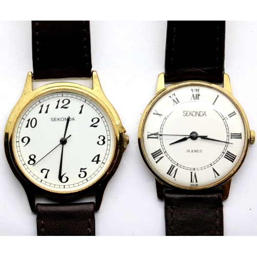 1109 - Two gents Sekonda wristwatches, both on faux leather straps and working at lotting. P&P Group 1 (£14... 