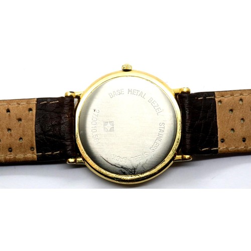 1101 - Zenith gents Cosmopolitan wristwatch with gold plated case, gold dial and subsidiary second dial at ... 