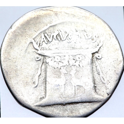 1164 - Roman silver cistophorus of Emperor Octavian Augustus. P&P Group 1 (£14+VAT for the first lot and £1... 