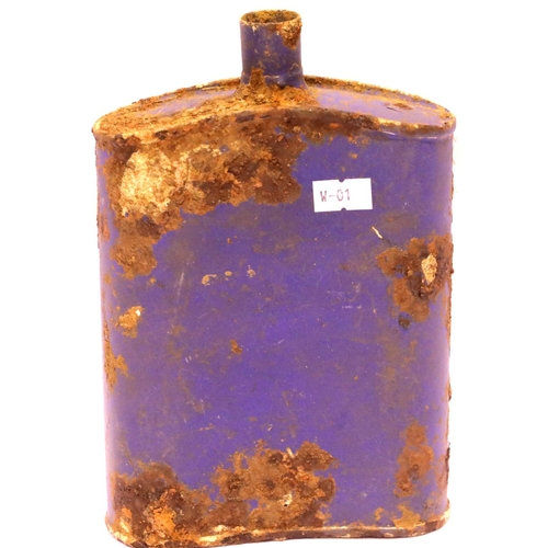 1230 - Original WWI battlefield found British water bottle with post was painted decoration to the Machine ... 