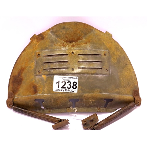 1238 - WWII rare ARP Quick Action visor, attaches to a British ARP helmet. P&P Group 1 (£14+VAT for the fir... 