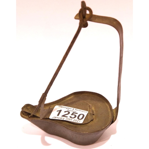 1250 - WWI Ottoman (Turkish) bunker lantern from Gallipoli, Turkey. P&P Group 1 (£14+VAT for the first lot ... 