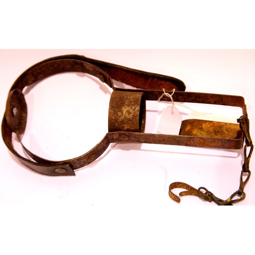 1253 - WWI German Kugel grenade pannier. P&P Group 1 (£14+VAT for the first lot and £1+VAT for subsequent l... 