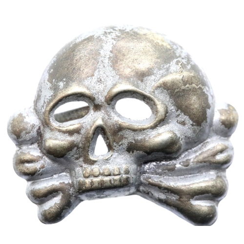 1276 - WWII German Allgemeine SS Totenkopf skull, jawless type. P&P Group 1 (£14+VAT for the first lot and ... 