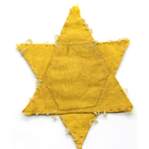 1280 - WWII hand made Jewish Star of David taken off an old coat. P&P Group 1 (£14+VAT for the first lot an... 