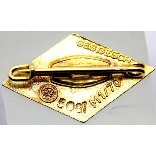 1285 - WWII German boxed gold Hitler Youth Leaders pin with serial number. P&P Group 1 (£14+VAT for the fir... 