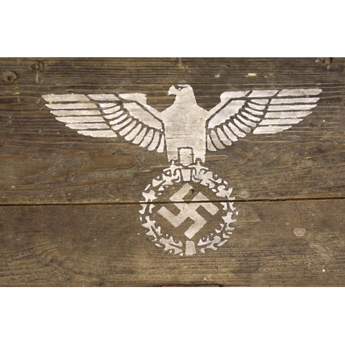 1286 - WWII German crate, 50 x 30 x 30 cm. P&P Group 3 (£25+VAT for the first lot and £5+VAT for subsequent... 