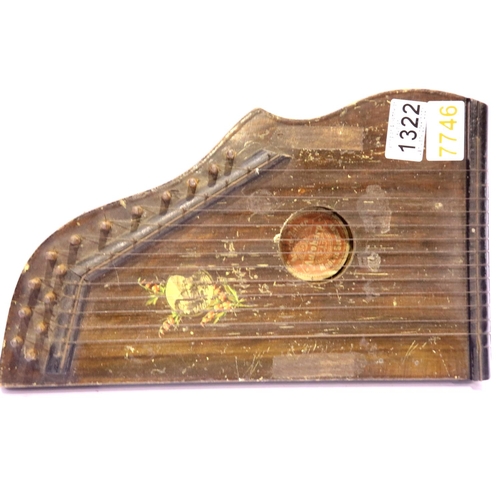 1322 - Vintage German autoharp. P&P Group 2 (£18+VAT for the first lot and £3+VAT for subsequent lots)