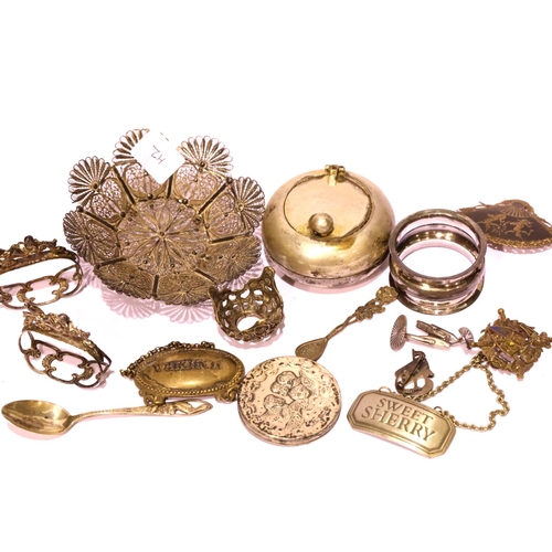 1366 - Box of mixed hallmarked silver and silver plated items. Combined silver weight 81g, most items with ... 