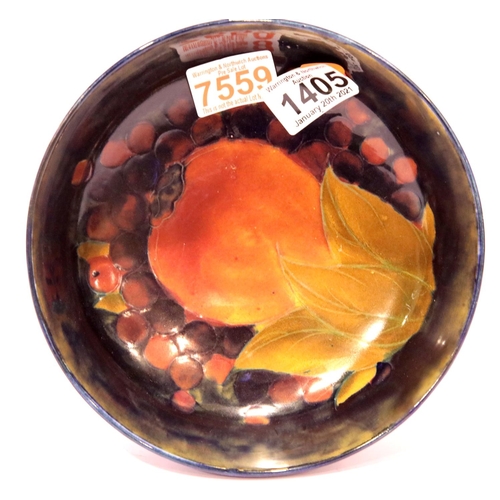 1405 - Large signed Moorcroft footed bowl, in the Blue Pomegranate pattern, D: 19 cm. P&P Group 3 (£25+VAT ... 