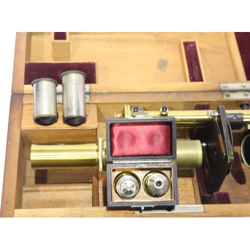 1411 - E Leitz Wetzlar Brass Microscope in lockable fitted case, complete with all original lenses and some... 