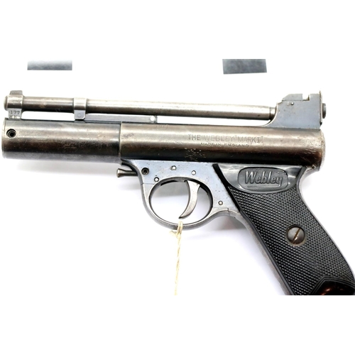 1392 - Webley and Scott .177 MK1 air pistol. P&P Group 1 (£14+VAT for the first lot and £1+VAT for subseque... 